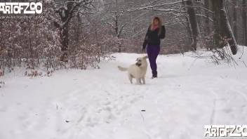 Pale-skinned babe getting screwed in the snowy woods